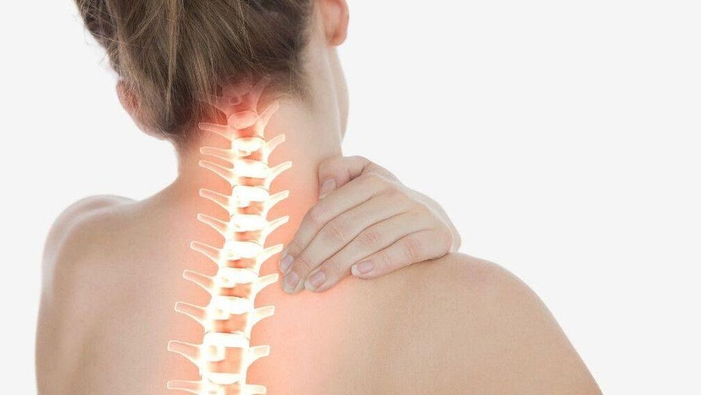 ជាមួយនឹងជំងឺ osteochondrosis នៃឆ្អឹងខ្នងមាត់ស្បូន រោគសញ្ញារ៉ាឌីកាល់អាចវិវត្ត